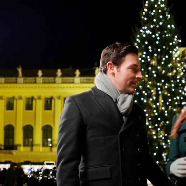 Christmas-In-Vienna-Brennan-Elliott-Costume