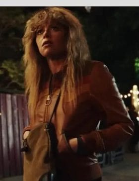 poker-face-2023-natasha-lyonne-jacket
