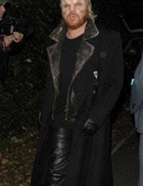david-the-lost-boys-black-coat