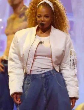amas-janet-jackson-white-jacket.webp