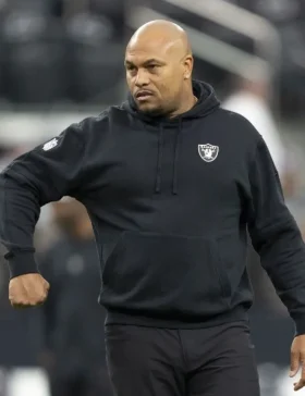 antonio-pierce-raiders-hoodie.webp