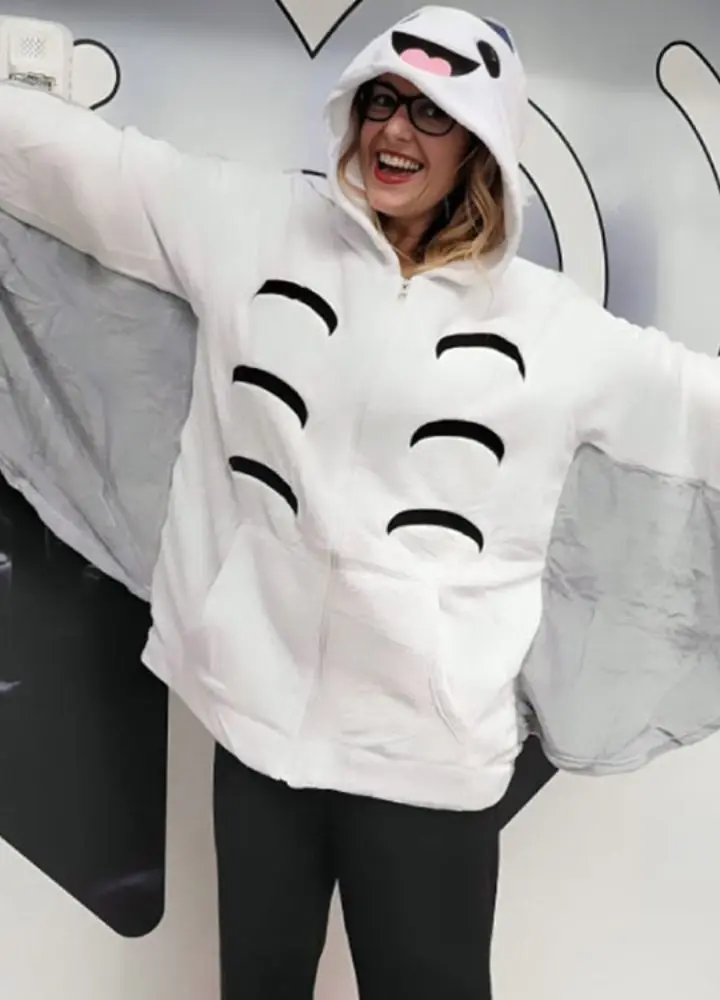 flappy-boi-zip-up-white-hoodie.webp