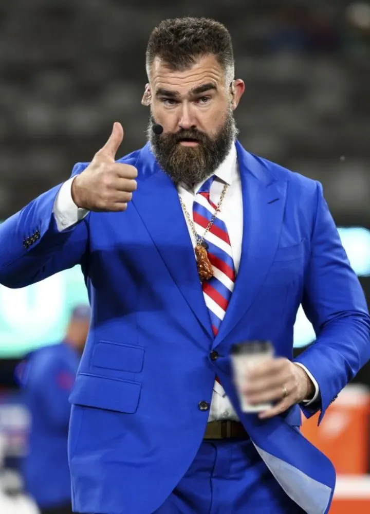 jason-kelce-blue-blazer.webp