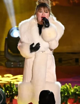 rockefeller-center-kelly-clarkson-white-coat.webp