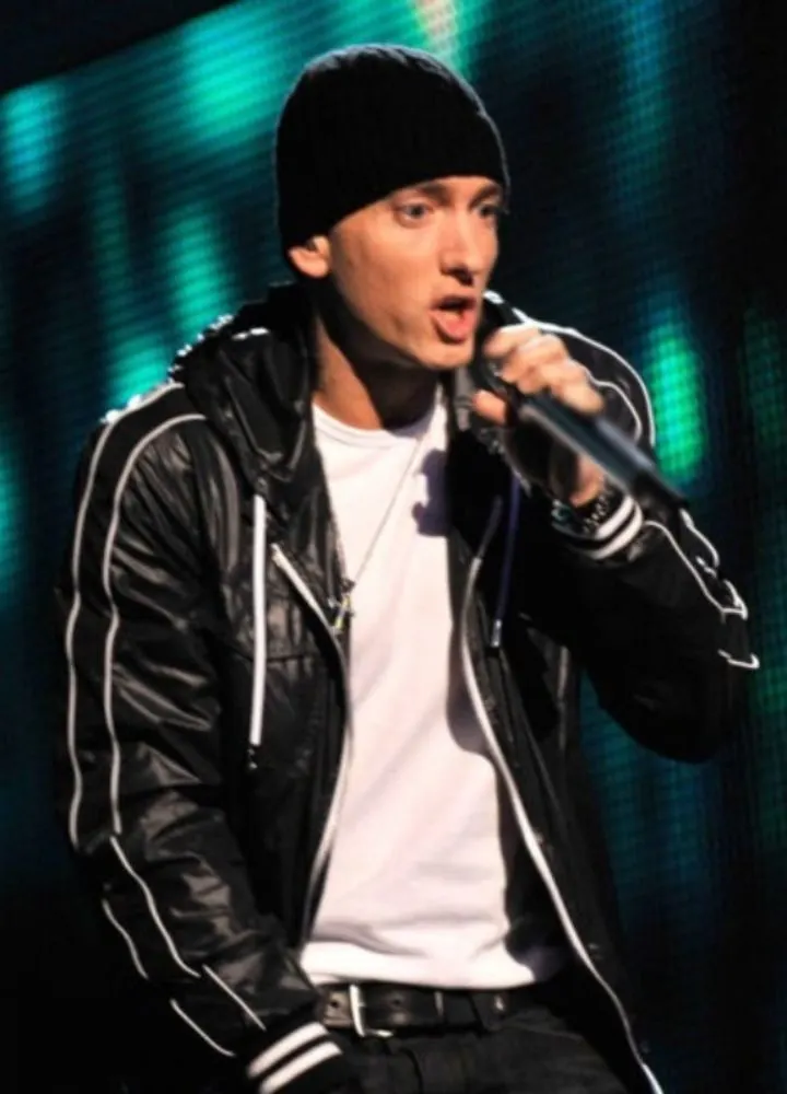 52nd-annual-grammy-eminem-black-jacket.webp