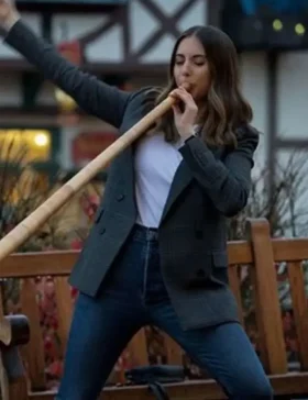 alison-brie-somebody-i-used-to-know-2023-wool-blazer.webp