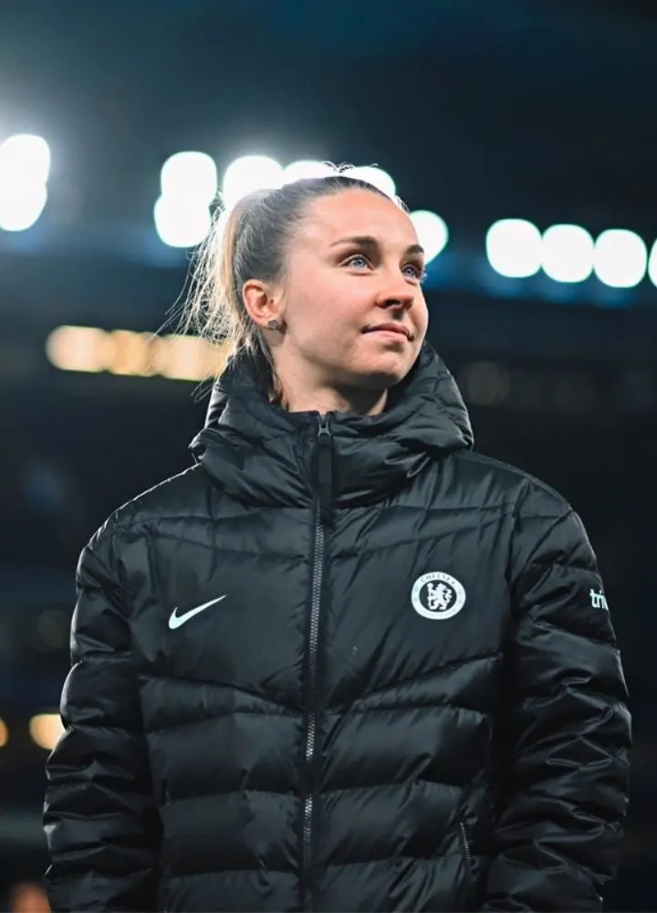 chelsea-fc-women-puffer-jacket.webp
