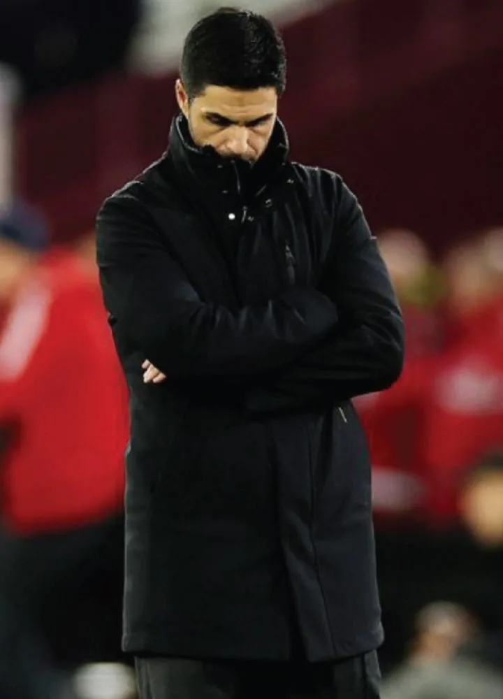 efl-mikel-arteta-black-parka-jacket.webp