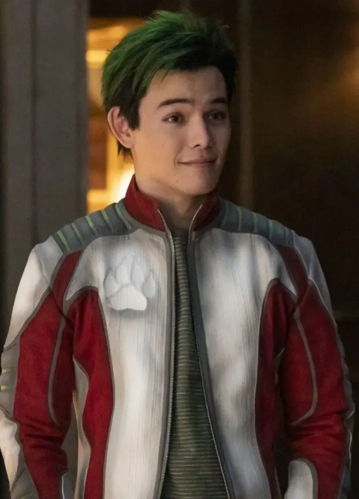 gar-logan-titans-s3-jacket.webp