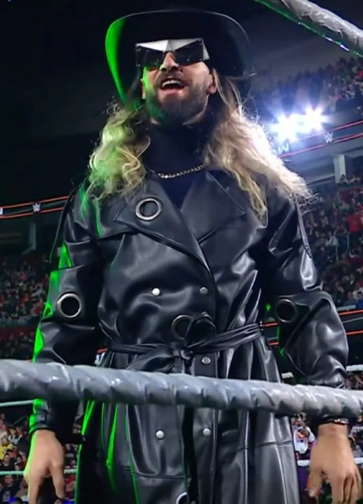 monday-night-raw-seth-rollins-coat.webp