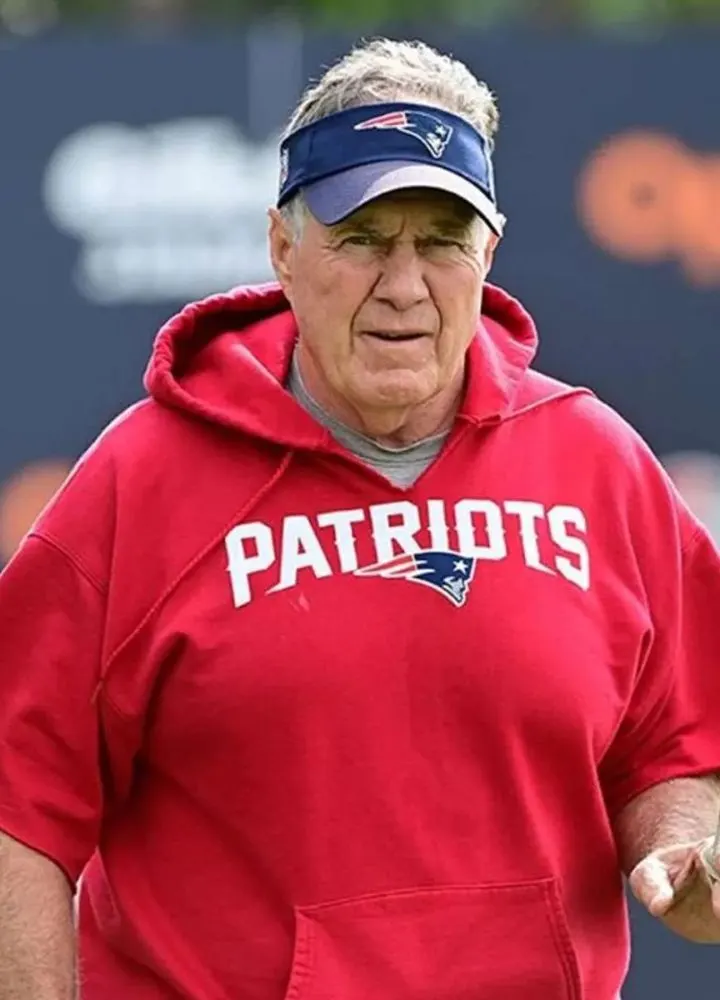 patriots-bill-belichick-red-hoodie.webp