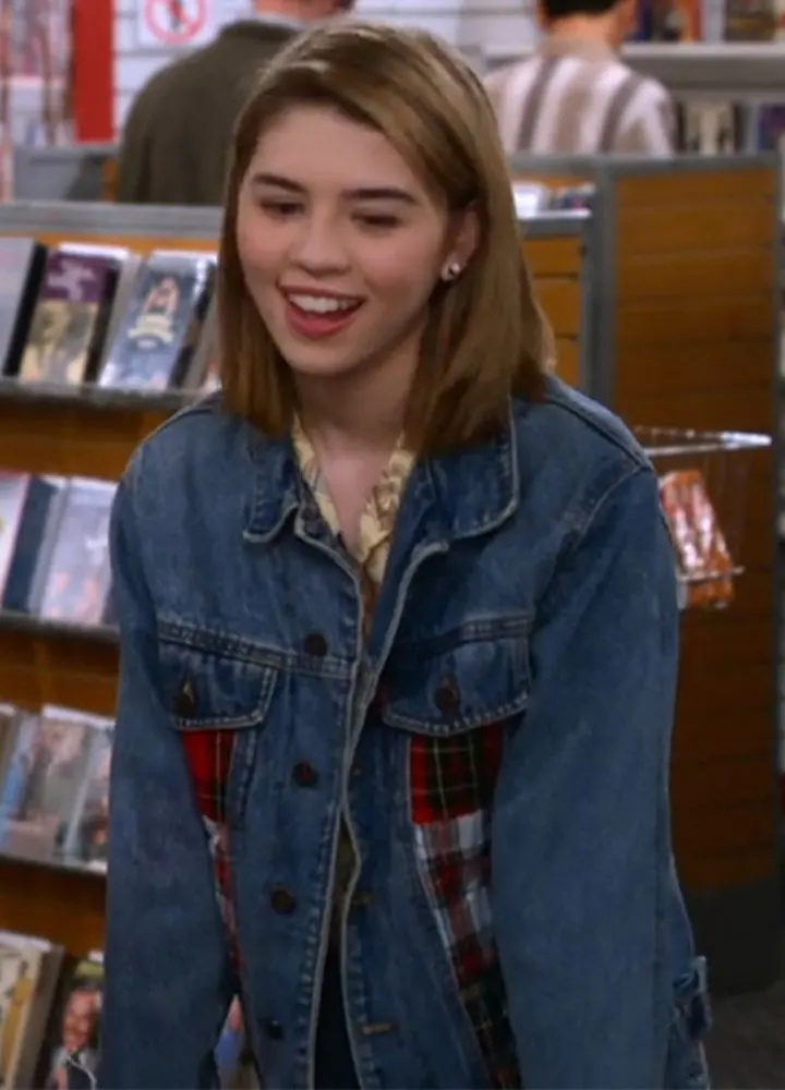 that-90s-show-leia-forman-denim-jacket.webp