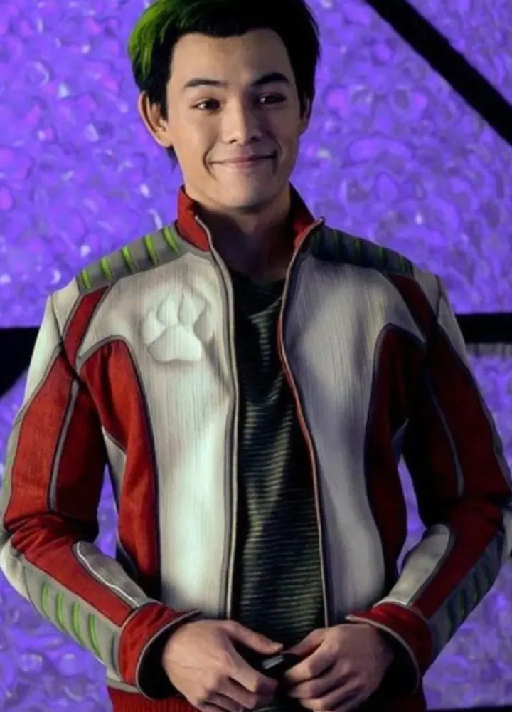titans-s3-gar-logan-jacket.webp