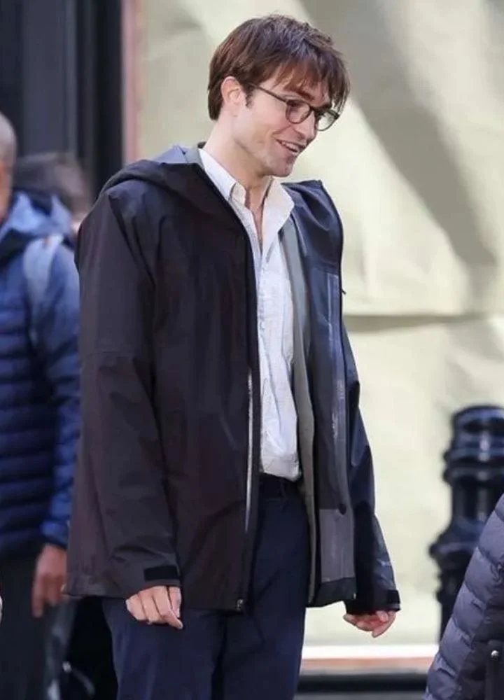 drama-robert-pattinson-jacket.webp