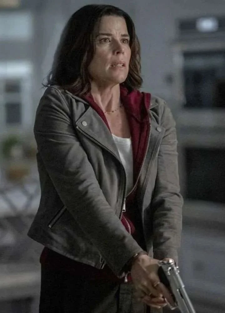 neve-campbell-scream-7-suede-jacket.webp
