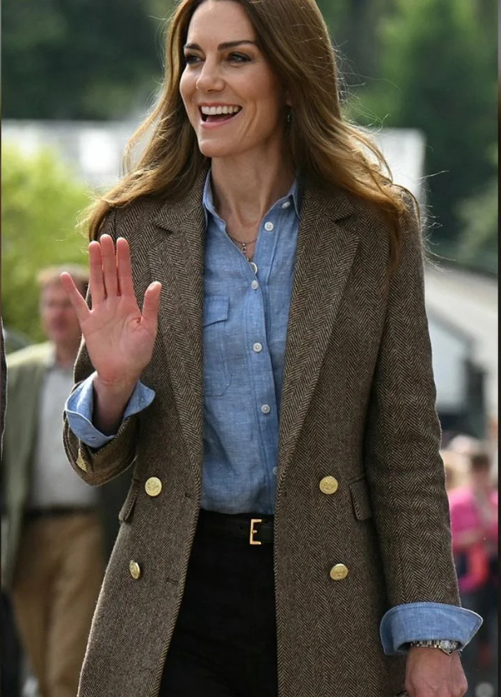 kate-middleton-wedding-anniversary-blazer.webp